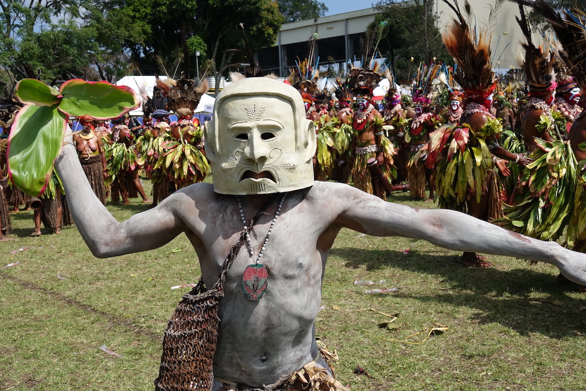 Asaro Mudmen Papua New Guinea tribe