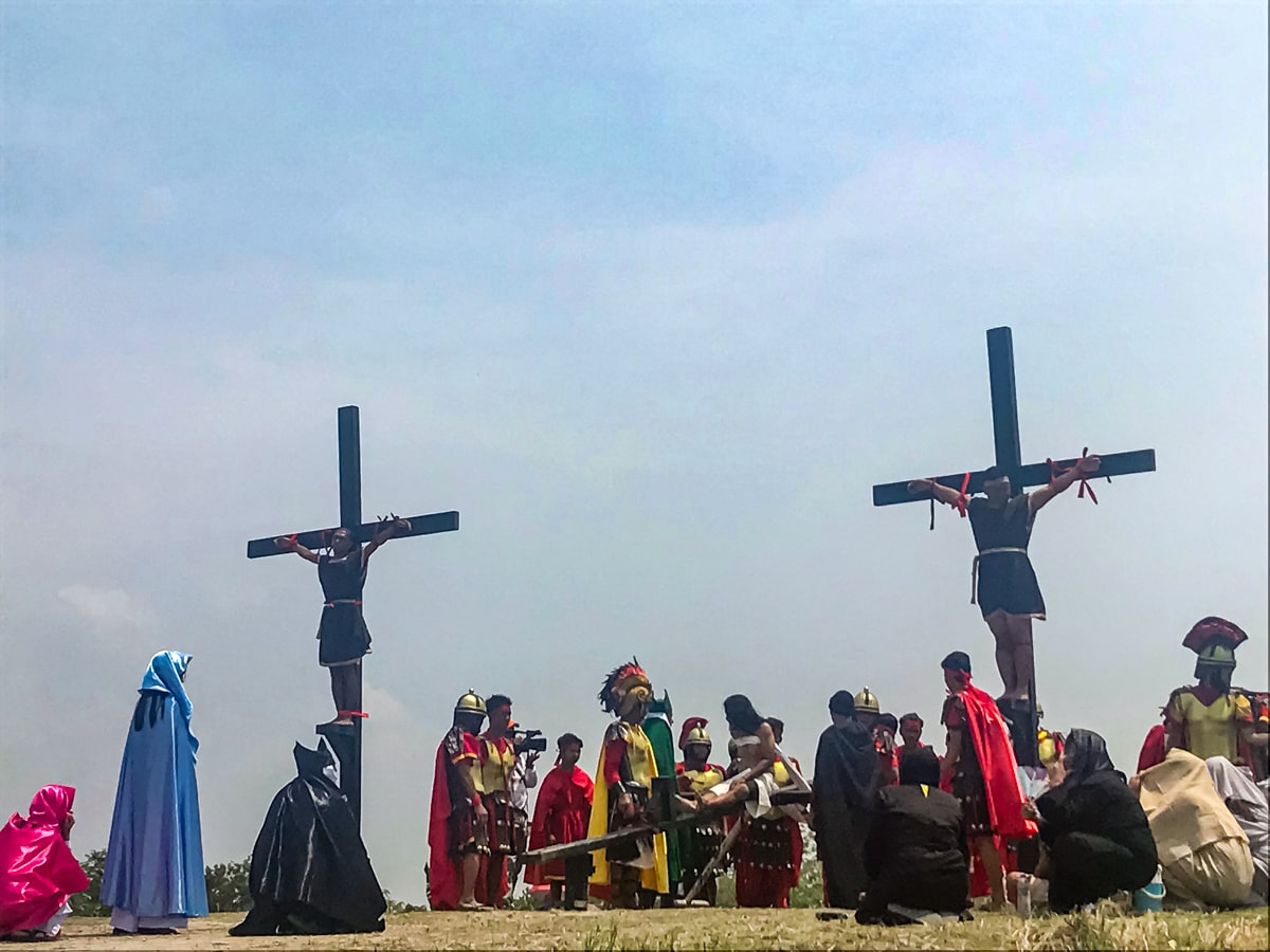 Two men on Cross in Pedro Cutud