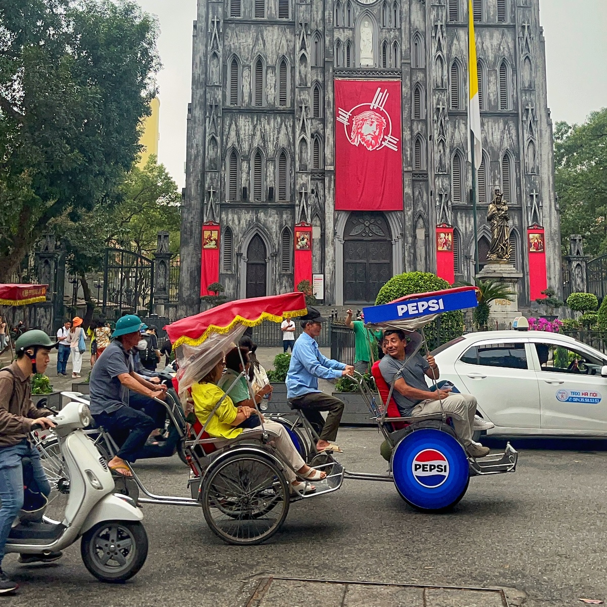 One Day in Hanoi Itinerary: No Transport Needed (Walking Only!)