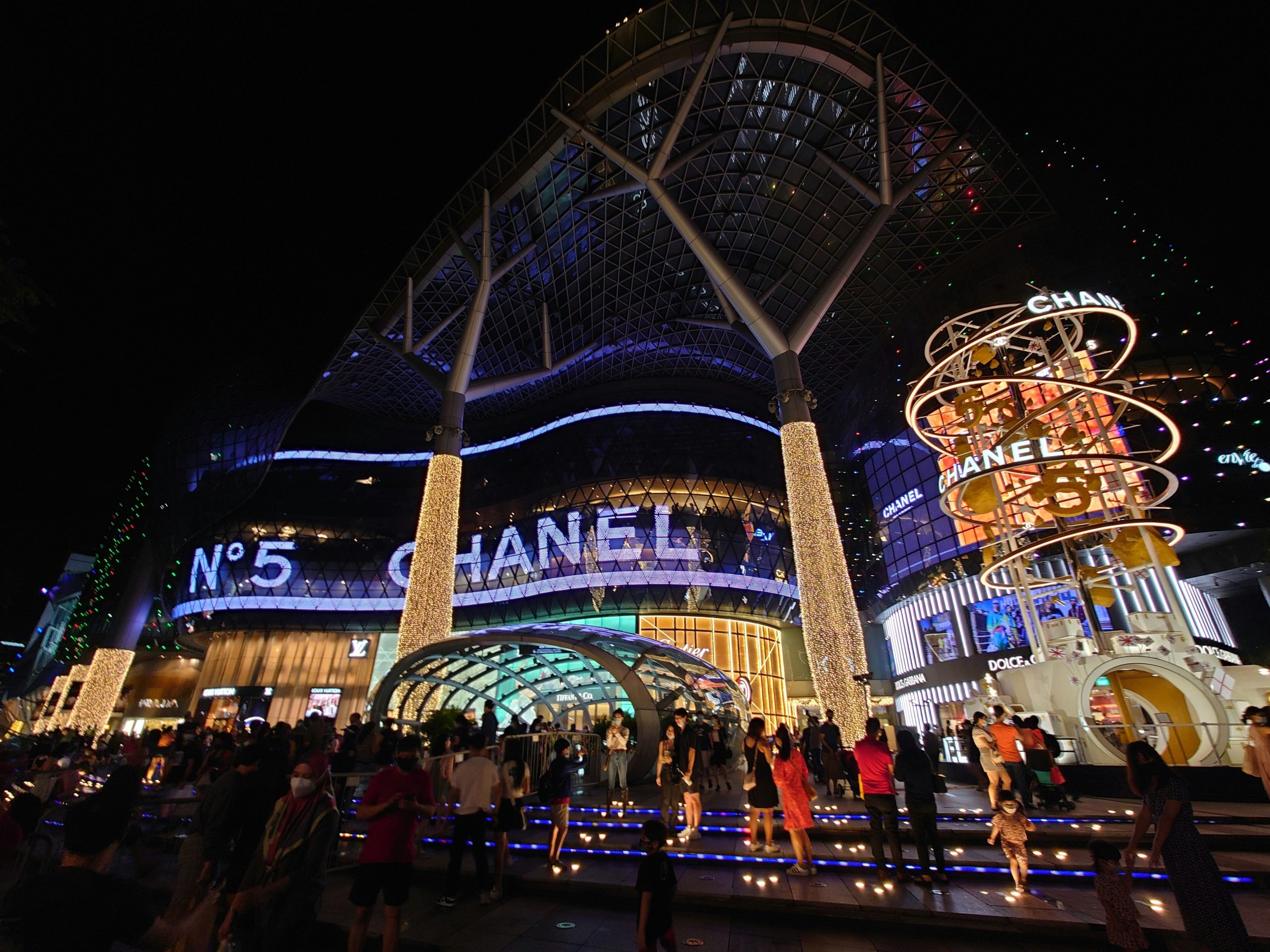 Gadget Shopping in SG’s Iconic Orchard Road: Expert Tips for Tourists